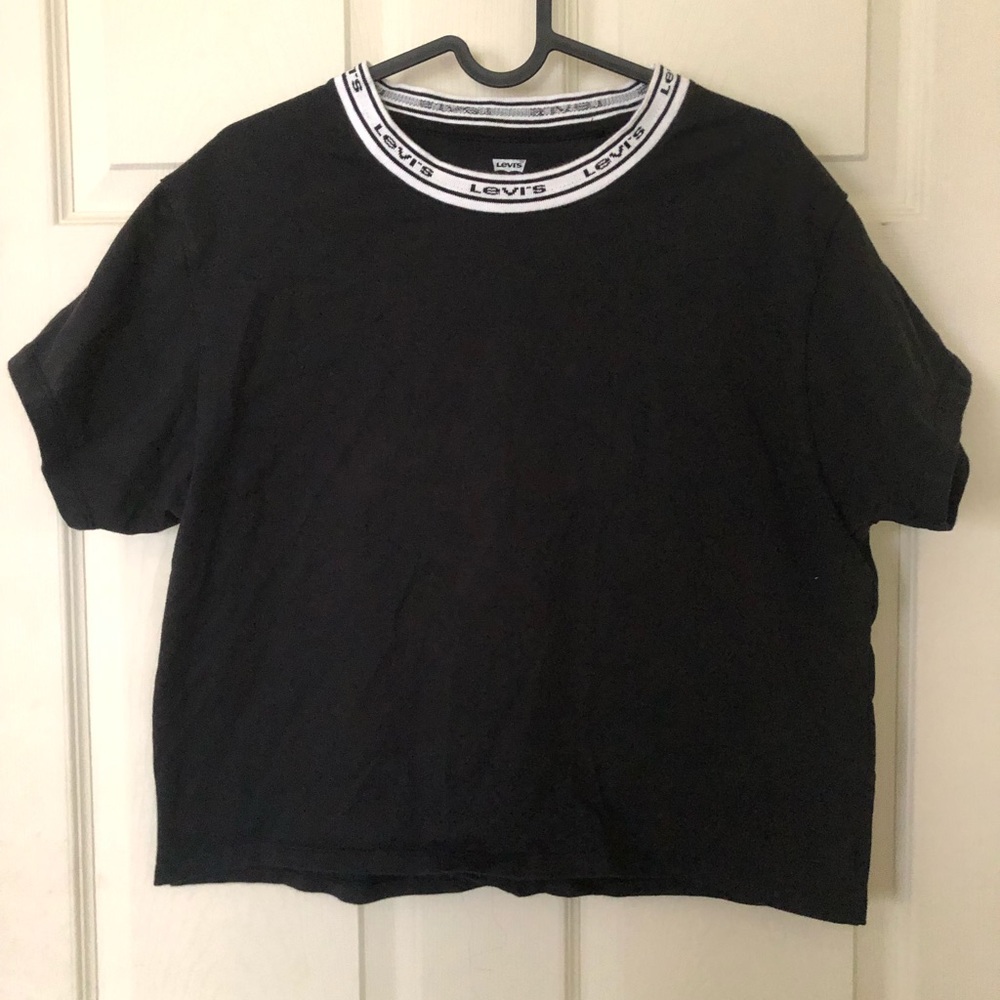 LEVI‘S crop top